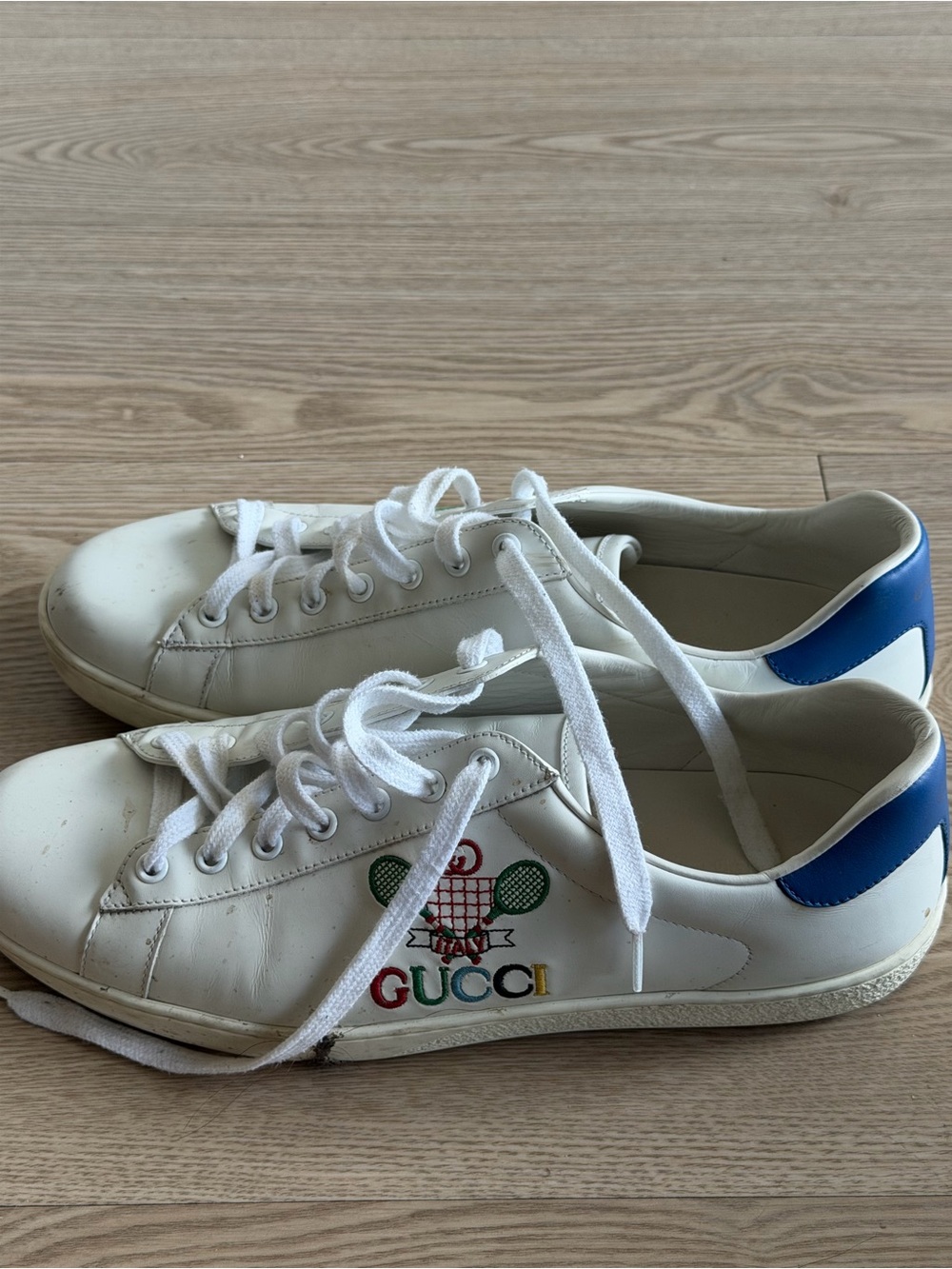 Gucci White Leather Sneakers with Blue Heel and Multicolor Tennis Logo - Picture 5 of 5